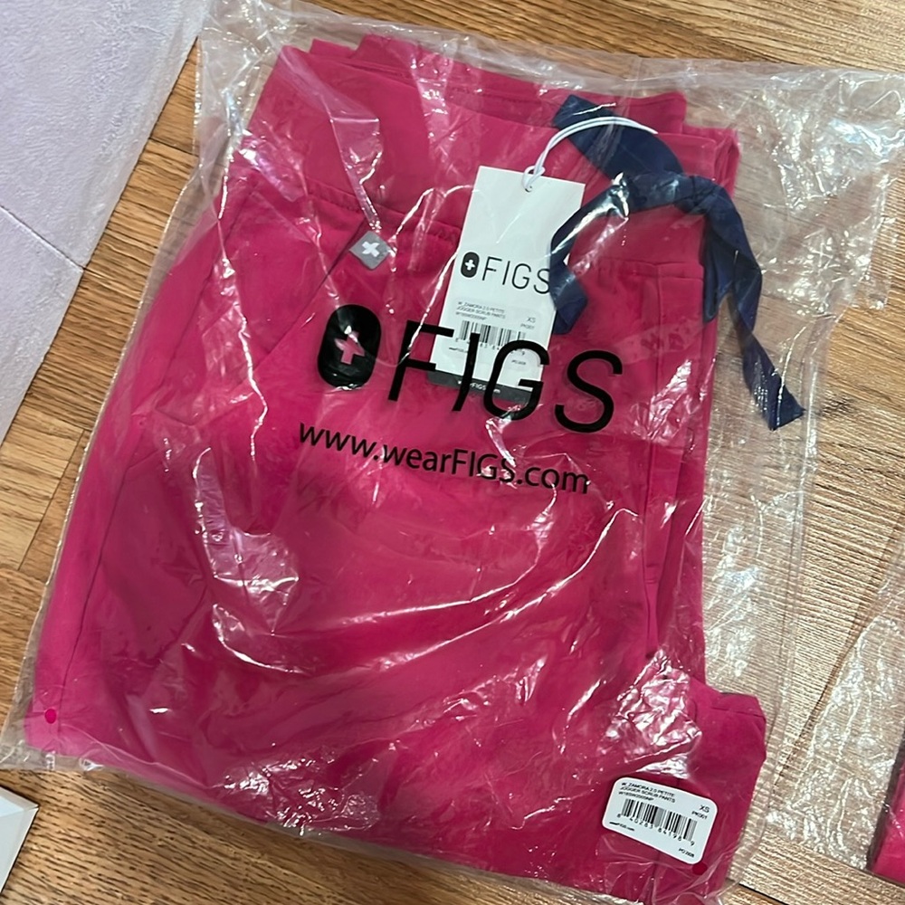 COPY - Figs scrubs Zamora joggers